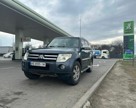Серый Мицубиси Паджеро, объемом двигателя 3 л и пробегом 260 тыс. км за 10500 $, фото 4 на Automoto.ua