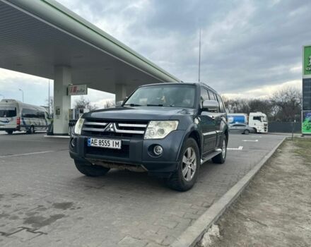 Серый Мицубиси Паджеро, объемом двигателя 3 л и пробегом 260 тыс. км за 10500 $, фото 3 на Automoto.ua