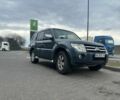 Серый Мицубиси Паджеро, объемом двигателя 3 л и пробегом 260 тыс. км за 10500 $, фото 1 на Automoto.ua