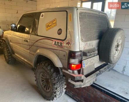 Сірий Міцубісі Паджеро, об'ємом двигуна 2.48 л та пробігом 180 тис. км за 6500 $, фото 5 на Automoto.ua