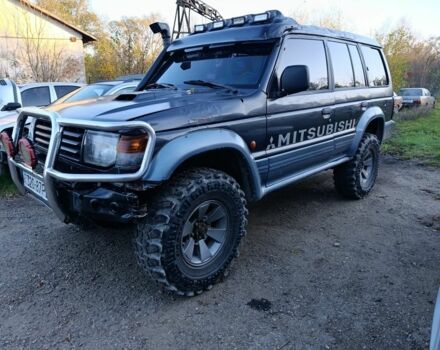 Серый Мицубиси Паджеро, объемом двигателя 2.8 л и пробегом 300 тыс. км за 5200 $, фото 1 на Automoto.ua