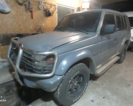 Серый Мицубиси Паджеро, объемом двигателя 3.5 л и пробегом 200 тыс. км за 3200 $, фото 1 на Automoto.ua