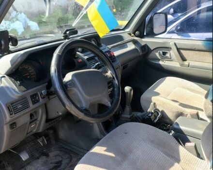 Сірий Міцубісі Паджеро, об'ємом двигуна 3.5 л та пробігом 400 тис. км за 3000 $, фото 3 на Automoto.ua
