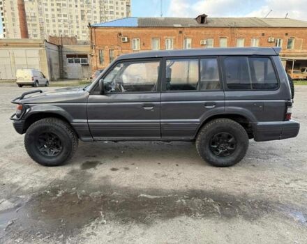 Серый Мицубиси Паджеро, объемом двигателя 2.8 л и пробегом 310 тыс. км за 3000 $, фото 1 на Automoto.ua