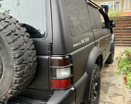 Сірий Міцубісі Паджеро, об'ємом двигуна 3.5 л та пробігом 386 тис. км за 8500 $, фото 5 на Automoto.ua