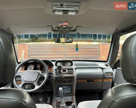 Сірий Міцубісі Паджеро, об'ємом двигуна 3.5 л та пробігом 386 тис. км за 8500 $, фото 23 на Automoto.ua