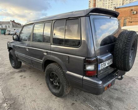 Серый Мицубиси Паджеро, объемом двигателя 2.8 л и пробегом 310 тыс. км за 3000 $, фото 2 на Automoto.ua