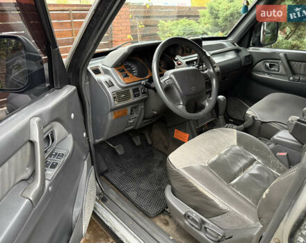 Сірий Міцубісі Паджеро, об'ємом двигуна 3.5 л та пробігом 386 тис. км за 8500 $, фото 8 на Automoto.ua