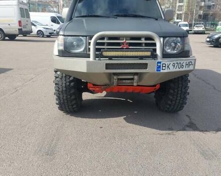Сірий Міцубісі Паджеро, об'ємом двигуна 3.5 л та пробігом 323 тис. км за 9999 $, фото 16 на Automoto.ua