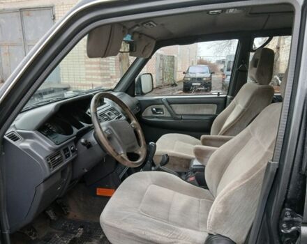 Сірий Міцубісі Паджеро, об'ємом двигуна 2.8 л та пробігом 300 тис. км за 4700 $, фото 6 на Automoto.ua