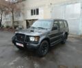Сірий Міцубісі Паджеро, об'ємом двигуна 2.8 л та пробігом 300 тис. км за 4700 $, фото 1 на Automoto.ua