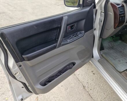 Сірий Міцубісі Паджеро, об'ємом двигуна 3.5 л та пробігом 262 тис. км за 6000 $, фото 9 на Automoto.ua