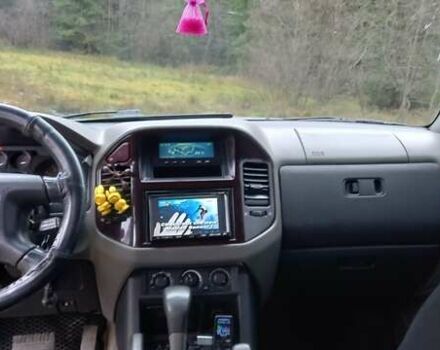 Серый Мицубиси Паджеро, объемом двигателя 3.5 л и пробегом 316 тыс. км за 7400 $, фото 4 на Automoto.ua