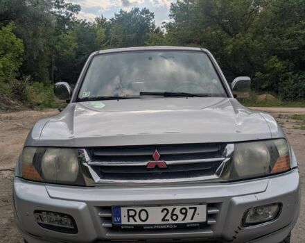 Сірий Міцубісі Паджеро, об'ємом двигуна 3.2 л та пробігом 398 тис. км за 2000 $, фото 13 на Automoto.ua
