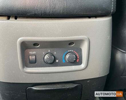 Сірий Міцубісі Паджеро, об'ємом двигуна 3.5 л та пробігом 320 тис. км за 7500 $, фото 21 на Automoto.ua