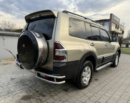 Серый Мицубиси Паджеро, объемом двигателя 3.5 л и пробегом 250 тыс. км за 6800 $, фото 3 на Automoto.ua