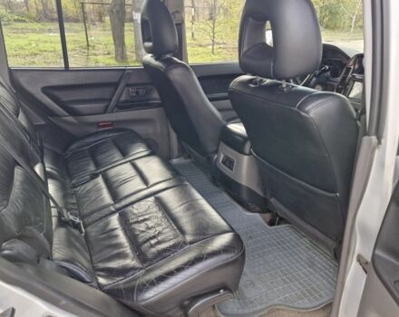 Сірий Міцубісі Паджеро, об'ємом двигуна 3.5 л та пробігом 262 тис. км за 6000 $, фото 14 на Automoto.ua