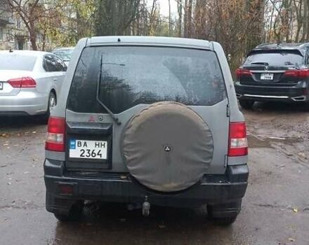 Серый Мицубиси Паджеро, объемом двигателя 1.8 л и пробегом 146 тыс. км за 4550 $, фото 3 на Automoto.ua