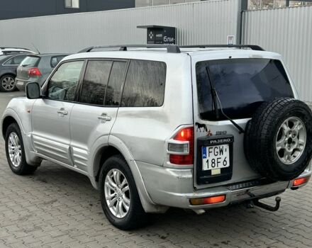 Сірий Міцубісі Паджеро, об'ємом двигуна 3.2 л та пробігом 400 тис. км за 3850 $, фото 2 на Automoto.ua