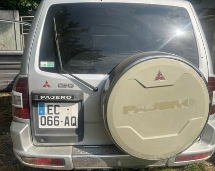 Серый Мицубиси Паджеро, объемом двигателя 3.2 л и пробегом 320 тыс. км за 5804 $, фото 3 на Automoto.ua