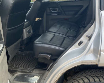 Мицубиси Паджеро 2002 в Чернигове на Automoto.ua Серый Мицубиси Паджеро, объемом двигателя 3.5 л и пробегом 304 тыс. км за 6250 $, фото 9 на Automoto.ua