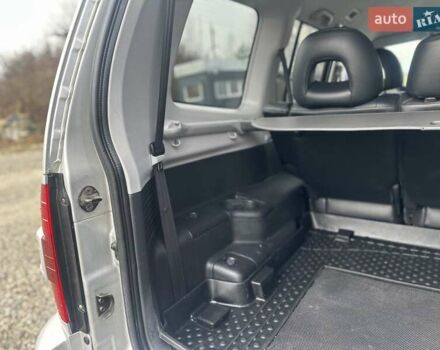 Серый Мицубиси Паджеро, объемом двигателя 3.5 л и пробегом 299 тыс. км за 6700 $, фото 33 на Automoto.ua