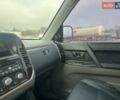 Серый Мицубиси Паджеро, объемом двигателя 3.5 л и пробегом 299 тыс. км за 6700 $, фото 55 на Automoto.ua