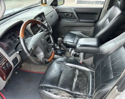 Сірий Міцубісі Паджеро, об'ємом двигуна 3.2 л та пробігом 400 тис. км за 3850 $, фото 8 на Automoto.ua