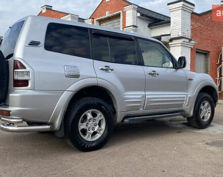 Мицубиси Паджеро 2002 в Чернигове на Automoto.ua Серый Мицубиси Паджеро, объемом двигателя 3.5 л и пробегом 304 тыс. км за 6250 $, фото 3 на Automoto.ua