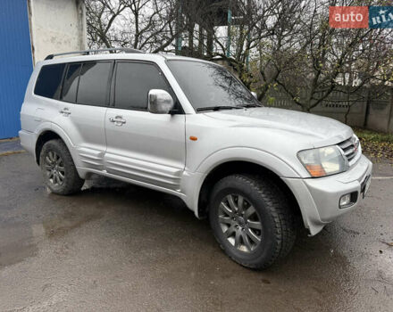 Сірий Міцубісі Паджеро, об'ємом двигуна 3.2 л та пробігом 354 тис. км за 8300 $, фото 3 на Automoto.ua