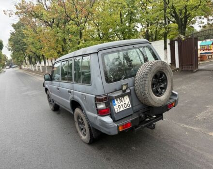 Сірий Міцубісі Паджеро, об'ємом двигуна 2.9 л та пробігом 200 тис. км за 2900 $, фото 1 на Automoto.ua