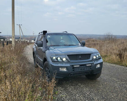Серый Мицубиси Паджеро, объемом двигателя 3.2 л и пробегом 268 тыс. км за 6800 $, фото 1 на Automoto.ua