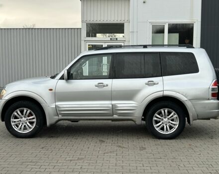 Сірий Міцубісі Паджеро, об'ємом двигуна 3.2 л та пробігом 400 тис. км за 3850 $, фото 1 на Automoto.ua