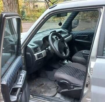 Серый Мицубиси Паджеро, объемом двигателя 1.8 л и пробегом 146 тыс. км за 4550 $, фото 20 на Automoto.ua