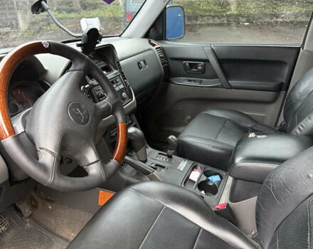 Сірий Міцубісі Паджеро, об'ємом двигуна 3.2 л та пробігом 354 тис. км за 8300 $, фото 9 на Automoto.ua