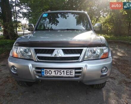 Серый Мицубиси Паджеро, объемом двигателя 3 л и пробегом 315 тыс. км за 9800 $, фото 5 на Automoto.ua
