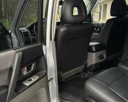 Серый Мицубиси Паджеро, объемом двигателя 3.2 л и пробегом 481 тыс. км за 7300 $, фото 13 на Automoto.ua