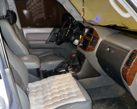 Сірий Міцубісі Паджеро, об'ємом двигуна 2.97 л та пробігом 387 тис. км за 7000 $, фото 2 на Automoto.ua