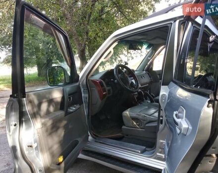 Серый Мицубиси Паджеро, объемом двигателя 3 л и пробегом 315 тыс. км за 9800 $, фото 9 на Automoto.ua