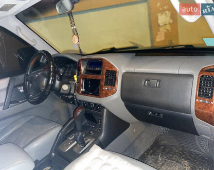 Сірий Міцубісі Паджеро, об'ємом двигуна 2.97 л та пробігом 387 тис. км за 7000 $, фото 1 на Automoto.ua