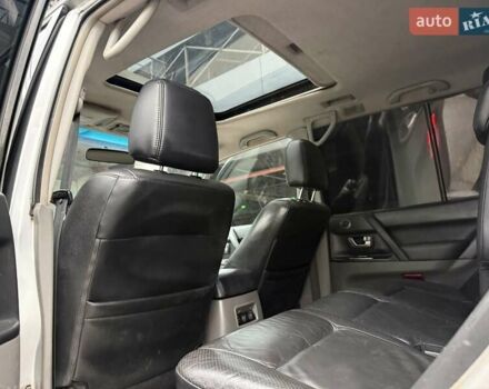 Серый Мицубиси Паджеро, объемом двигателя 3.5 л и пробегом 395 тыс. км за 5999 $, фото 42 на Automoto.ua