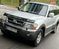 Серый Мицубиси Паджеро, объемом двигателя 3.5 л и пробегом 395 тыс. км за 5999 $, фото 2 на Automoto.ua