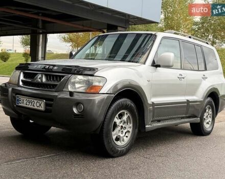 Серый Мицубиси Паджеро, объемом двигателя 3.5 л и пробегом 395 тыс. км за 5999 $, фото 13 на Automoto.ua