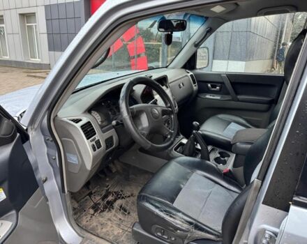 Міцубісі Паджеро 2003 у Сумах на Automoto.ua Сірий Міцубісі Паджеро, об'ємом двигуна 3.2 л та пробігом 355 тис. км за 6500 $, фото 12 на Automoto.ua