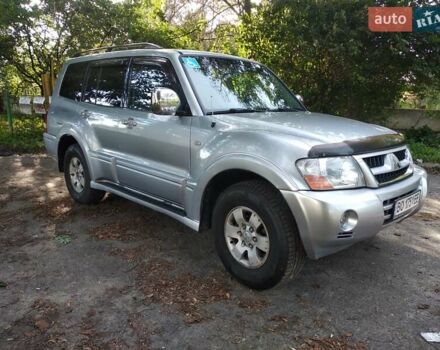 Серый Мицубиси Паджеро, объемом двигателя 3 л и пробегом 315 тыс. км за 9800 $, фото 4 на Automoto.ua