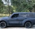 Серый Мицубиси Паджеро, объемом двигателя 3.2 л и пробегом 230 тыс. км за 7500 $, фото 2 на Automoto.ua