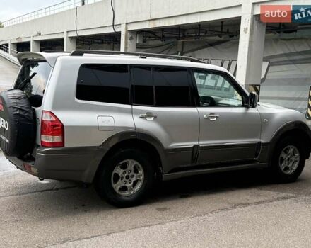 Серый Мицубиси Паджеро, объемом двигателя 3.5 л и пробегом 395 тыс. км за 5999 $, фото 19 на Automoto.ua