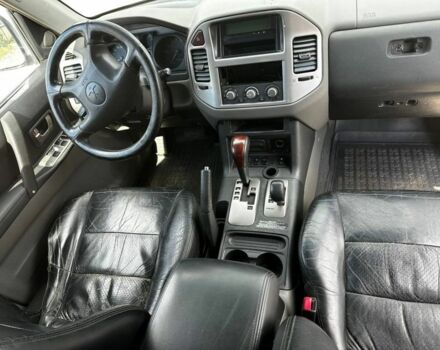 Сірий Міцубісі Паджеро, об'ємом двигуна 0 л та пробігом 320 тис. км за 3500 $, фото 3 на Automoto.ua