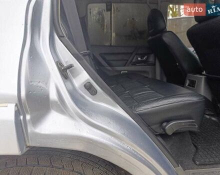 Серый Мицубиси Паджеро, объемом двигателя 3.5 л и пробегом 290 тыс. км за 7500 $, фото 12 на Automoto.ua