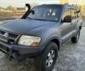 Серый Мицубиси Паджеро, объемом двигателя 3.2 л и пробегом 450 тыс. км за 10000 $, фото 2 на Automoto.ua
